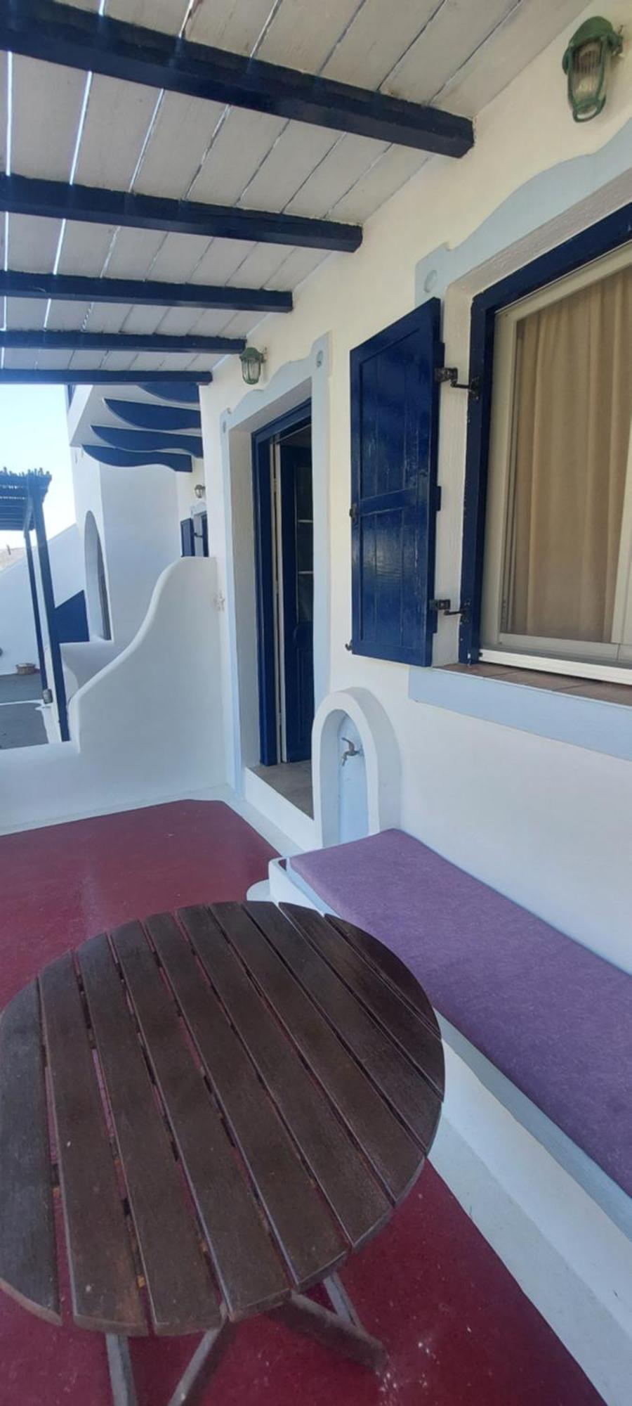 Ο Μπαξεσ Apartment Livadi  ภายนอก รูปภาพ